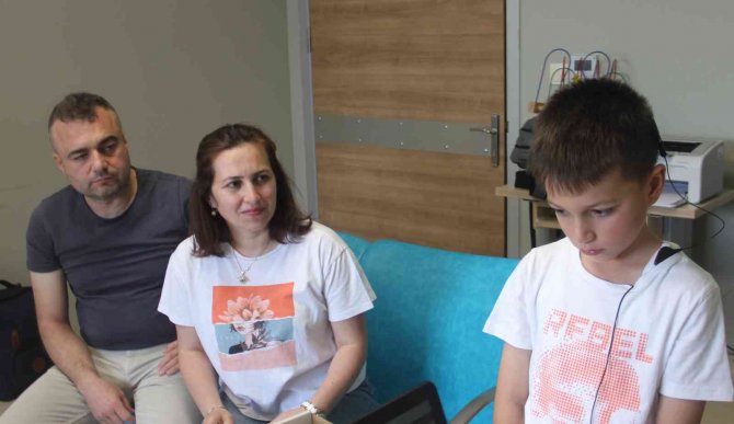 Çocuklar İlk Kez Duymanın Heyecanını Yaşadı