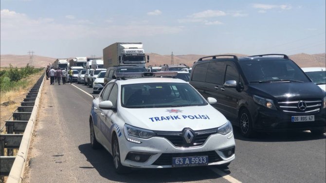 Atık Malzeme Yüklü Tır Küle Döndü
