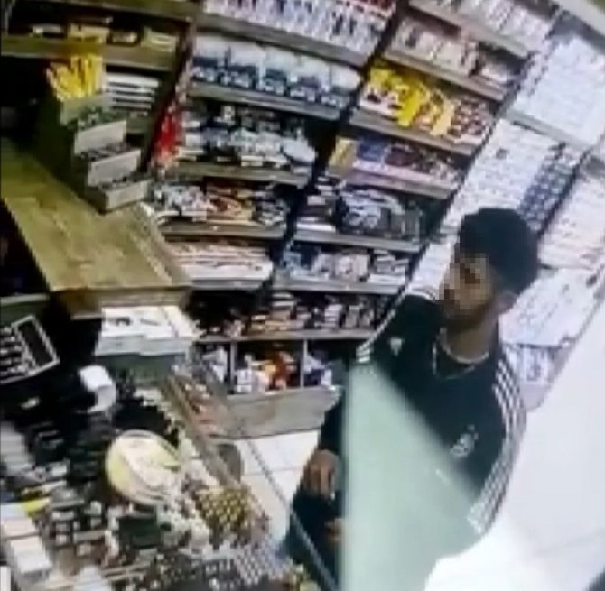 Ümraniye’de Çalıntı Kartla Binlerce Liralık Alışveriş Yaptılar