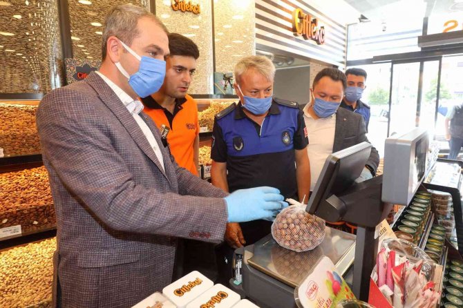 Yenimahalle’de Bayram Öncesi Zabıtadan Sıkı Denetim