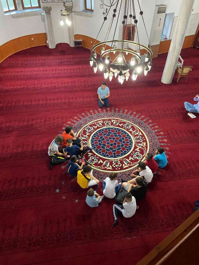 Öğrencilere Orhan Gazi Ve Ayasofya Anlatıldı