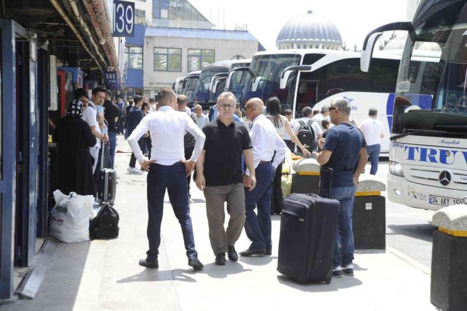 Kurban Bayramı Öncesi Otogarda Yoğunluk Başladı