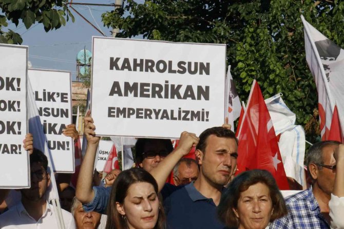 Vatan Partisi Ve Tgb, İ̇ncirlik Üssü Önünde ’Türkiye Nato’dan Çıksın’ Diye Eylem Yaptı