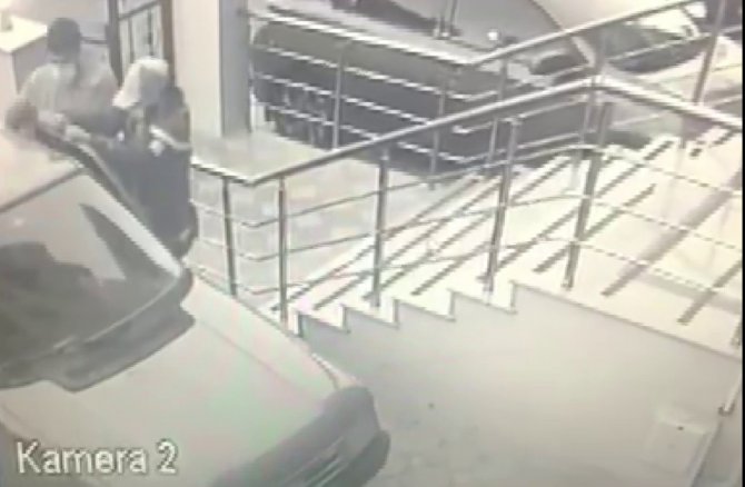 Ataşehir’de Üniversite Öğrencisinin Aracını Saniyeler İçinde Çaldı
