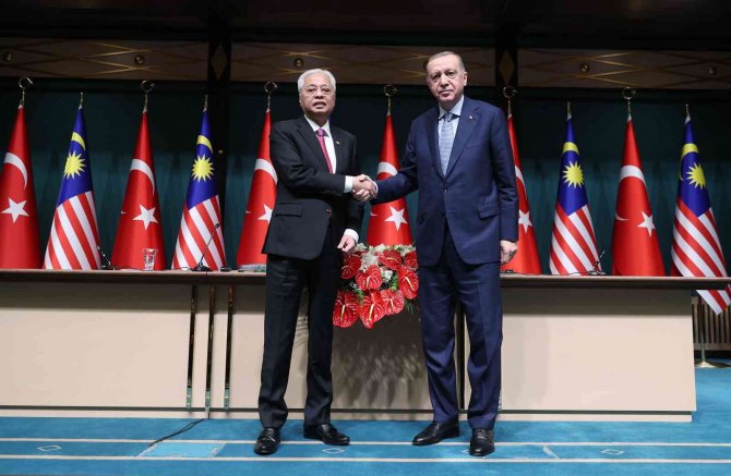 Cumhurbaşkanı Erdoğan’dan Önemli Açıklamalar