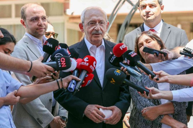 Chp Lideri Kılıçdaroğlu’ndan 28 Şubat Mağduru Sultan Kara’ya Ziyaret
