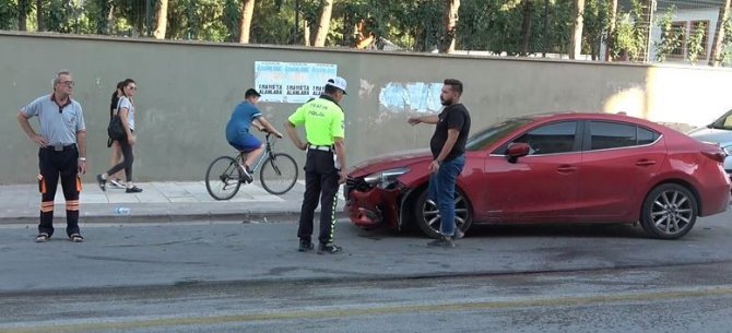 Yola Kontrolsüz Çıkan Aracın Neden Olduğu Zincirleme Kazada Faciadan Dönüldü