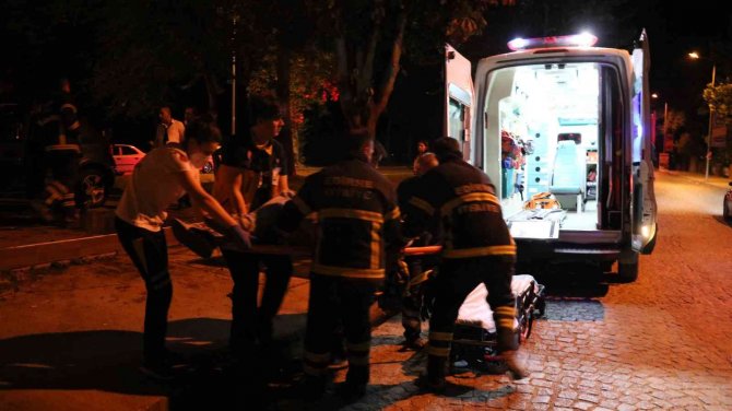 Edirne’de Kontrolden Çıkan Otomobil Duvara Çarptı: 1 Yaralı