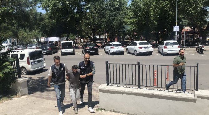 Edirne’de 2 Kız Öğrenciye Taciz İddiası: 1 Kişi Tutuklandı