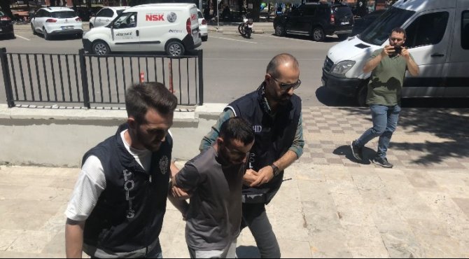 Edirne’de 2 Kız Öğrenciye Taciz İddiası: 1 Kişi Tutuklandı
