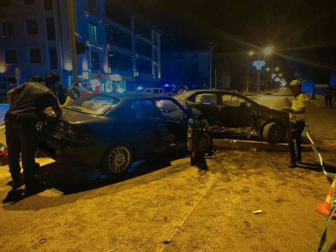 Erzincan’da Trafik Kazası: 6 Yaralı