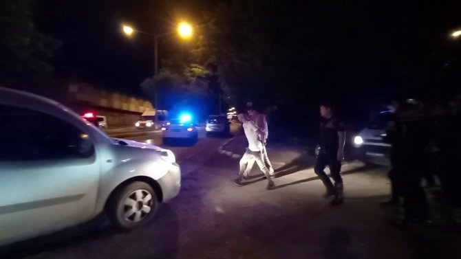 Erzurum Polisinden Uyuşturucu Tacirlerine Gece Baskını: 7 Gözaltı