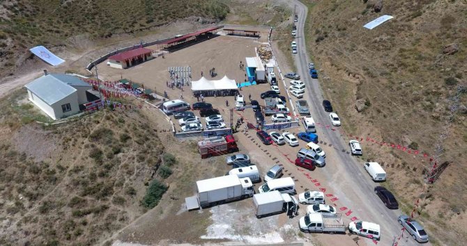 Büyükşehir’den Yeni Bir Yatırım Daha: Tortum Canlı Hayvan Pazarı Açıldı