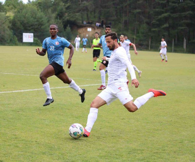Sivasspor Hazırlık Maçında Al-shamal’ı 2 Golle Geçti