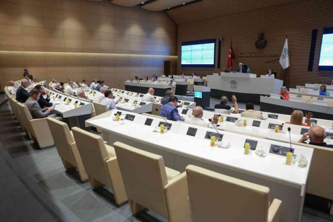 Başkan Erdem: “Kaçak Yapıyla Topyekun Mücadele Edilmeli”