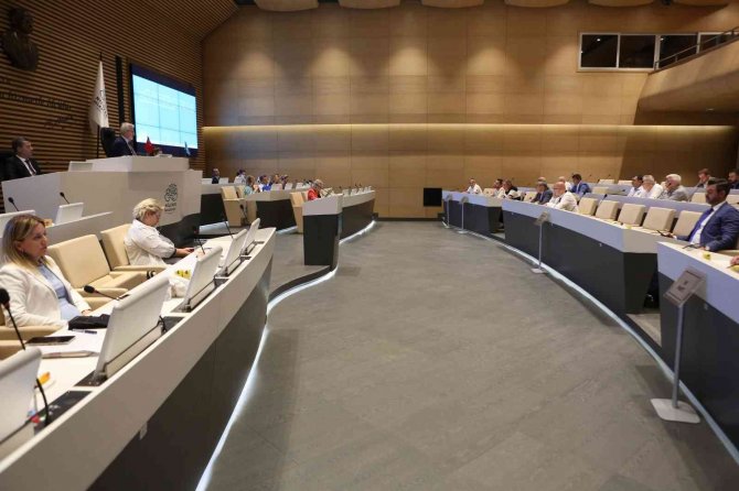 Başkan Erdem: “Kaçak Yapıyla Topyekun Mücadele Edilmeli”