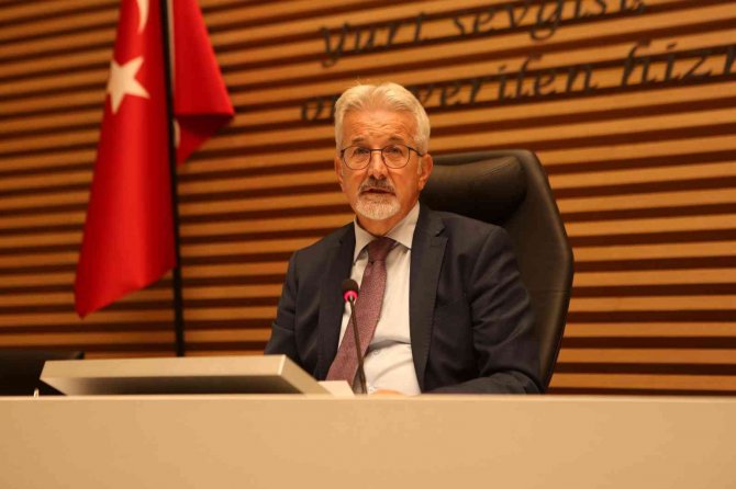 Başkan Erdem: “Kaçak Yapıyla Topyekun Mücadele Edilmeli”