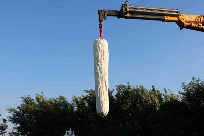 4 Tonluk Dev Dondurma