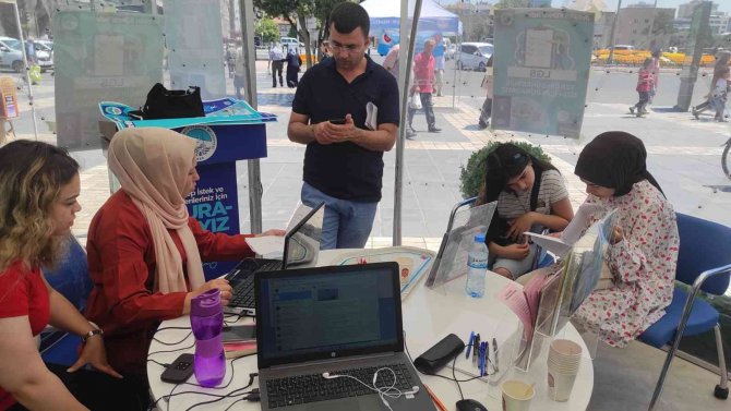 Öğrenci Dostu Büyükşehir’den Ücretsiz Lgs Tercih Desteği