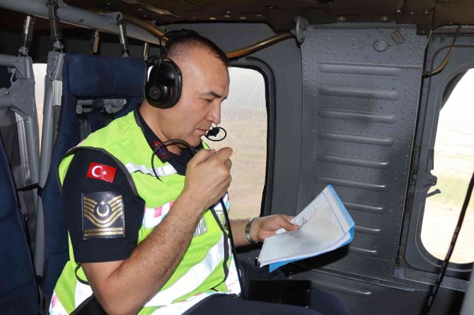 Kayseri’de Bayram Öncesinde Helikopterle Trafik Denetimi