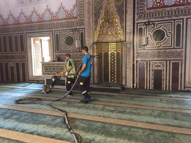 Gebze’de Cami Ve İbadethaneler Bayrama Hazırlanıyor