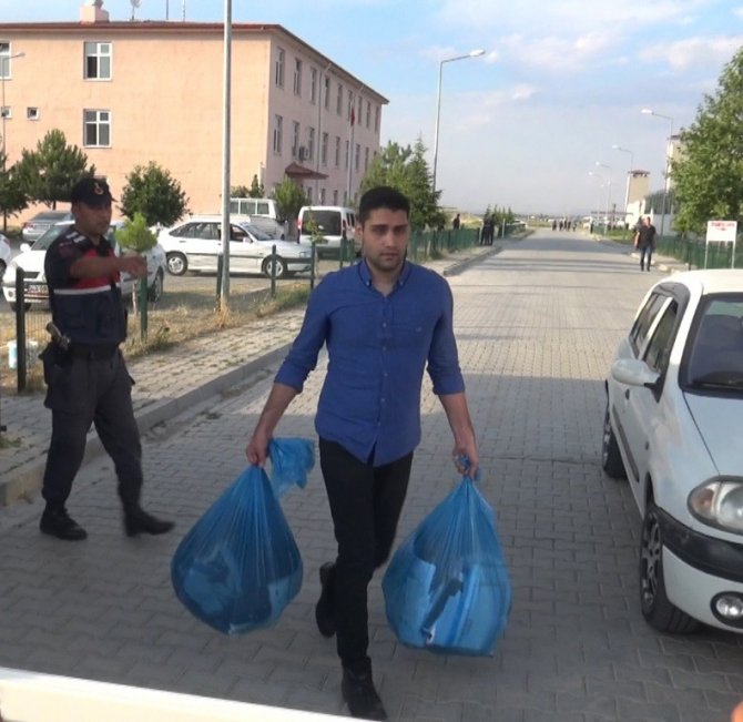 Kadir Şeker Cezaevinden Tahliye Oldu