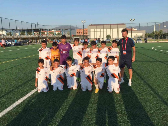 Köyceğizli Minik Futbolcular U-11 Ligi E Grubunda Şampiyon Oldu