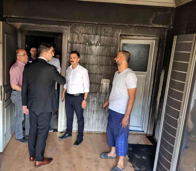Bayram Öncesinde Hüzün Ve Sevinci Birlikte Yaşadılar
