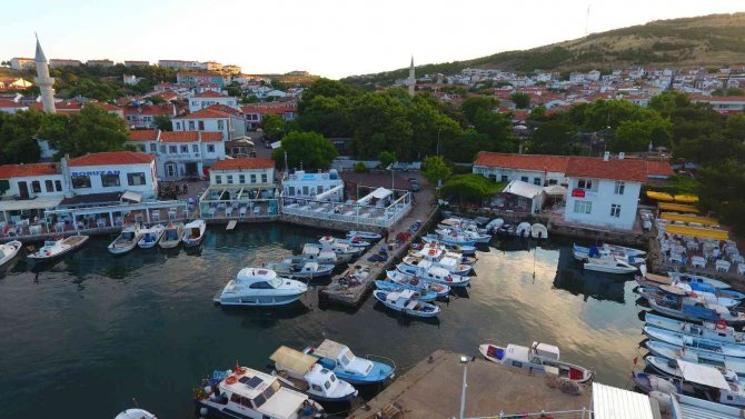 Tatil Cenneti Bozcaada’da Kurban Bayramı Tatili İçin Rezervasyonlar Yüzde Yüze Ulaştı