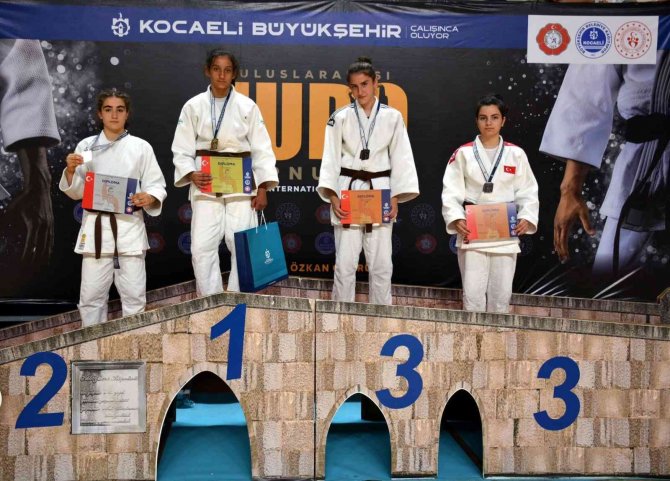 Manisa Bbsk’lı Judoculardan 7 Madalya