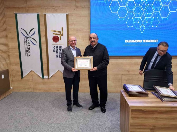 Robot Yarışmasında Dereceye Giren Öğrencilere Teşekkür Belgesi