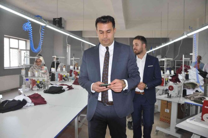 Bulanık’ta 100 Kişinin İstihdam Edileceği Tekstil Atölyesi Açıldı