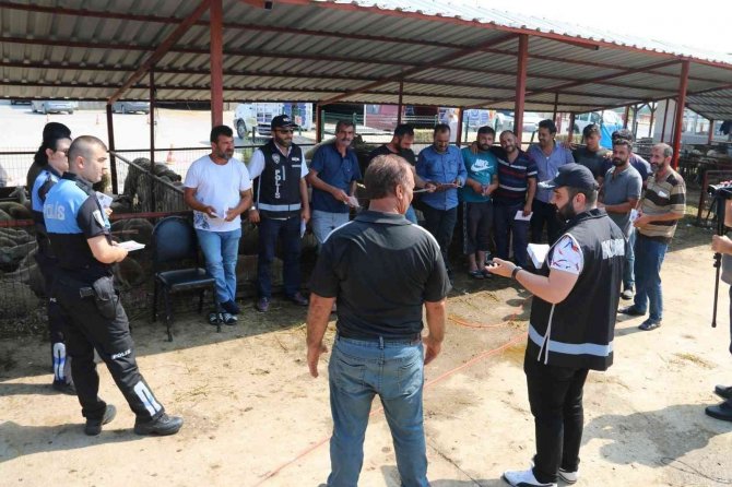 Kurban Satıcıları Sahte Para Ve Dolandırıcılık Olaylarına Karşı Uyarıldı