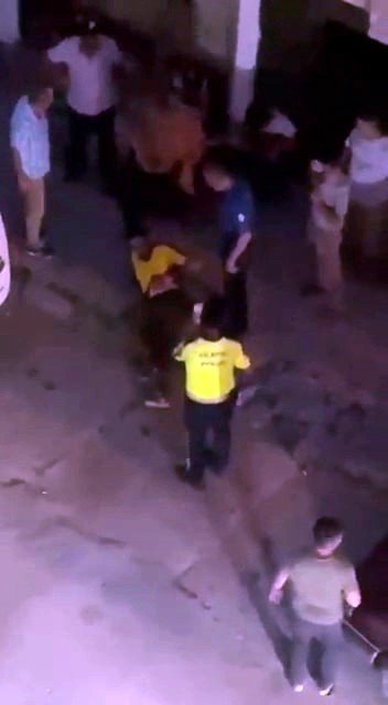 Yabancı Uyruklu İki Grup Arasında Bıçaklı Kavga: 1 Ölü, 2 Yaralı