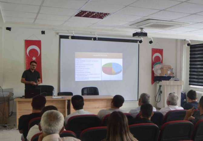 Cizreli Çiftçilere Toprak, Bitki Ve İklim İlişkileri Eğitimi Verildi