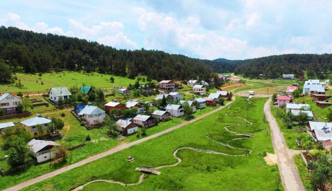 Sivas Valisi Şimşek, Eğriçimen Yaylasına Hayran Kaldı