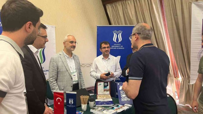 Subü Üsküp’te Üniversite Adaylarıyla Buluştu