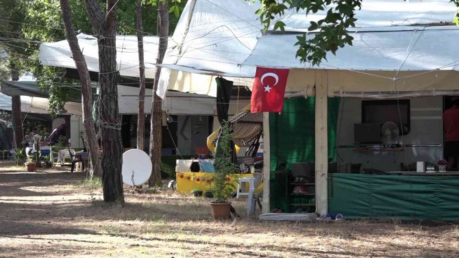 Türkiye’nin En Büyük Çadır Kampında Sezon Hareketlendi