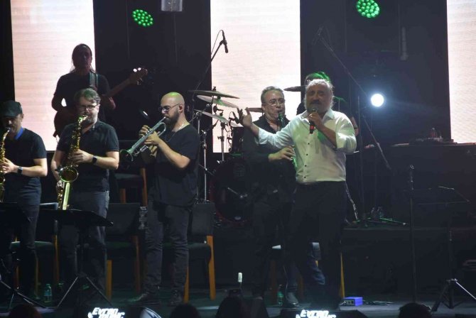 Kuzeyin Oğlu Yalıkavak’ta Esti