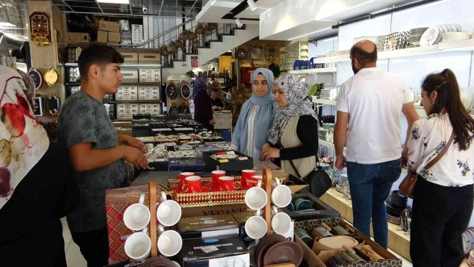 Uygun Avm’ye Yoğun Rağbet