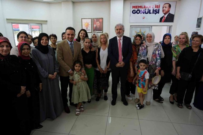 Ak Parti Manisa İ̇l Teşkilatı Bayramlaşma Töreninde Buluştu