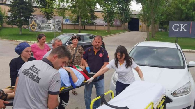 Bursa’da Vatandaşlar Yaralı Kadının Kızına Telefonda Moral Verdi