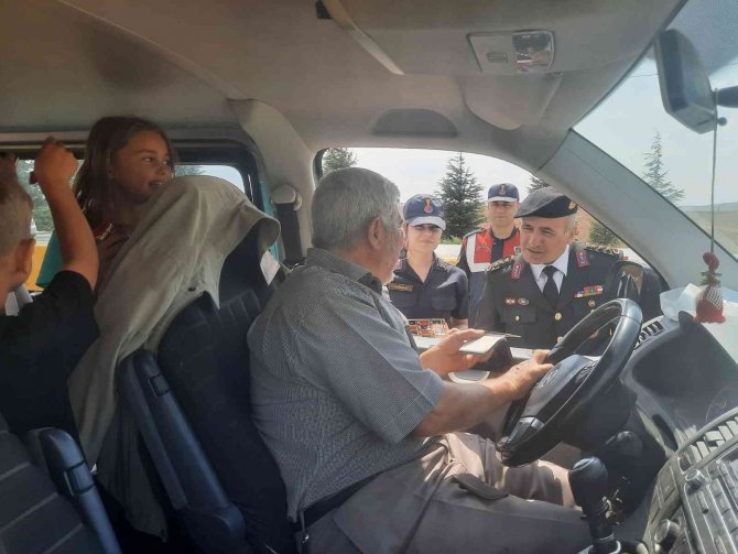 İ̇l Jandarma Komutanı Atasoy’dan Kontrol Noktalarına Ziyaret