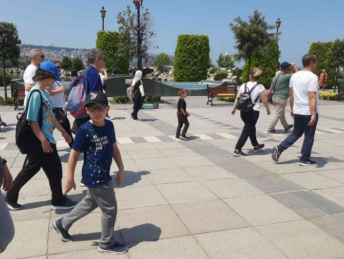 Samsun’da Bayramda Sahil Keyfi