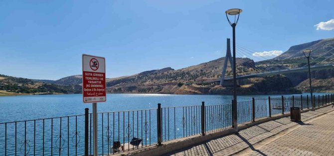 Şanlıurfa’da Boğulma Vakalarına Karşı Dört Dilde Uyarı Levhası