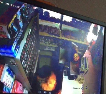 Kolonya Faciaya Yol Açıyordu, Yanmaktan Son Anda Kurtuldu