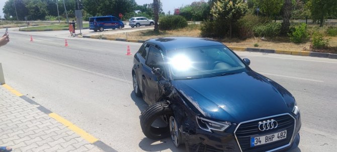 Finike’de Trafik Kazası: 1 Yaralı