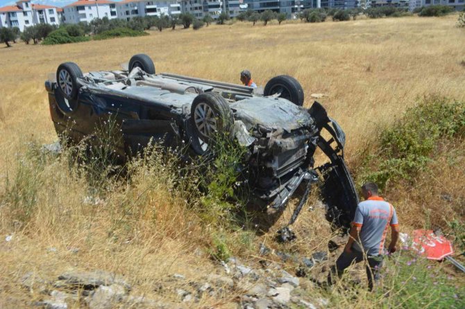 Ayvalık’ta 2 Araç Çarpıştı, 5 Kişi Yaralandı