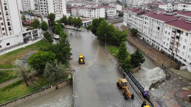Esenyurt’ta Sel Bölgesi Böyle Görüntülendi