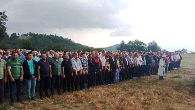 Hisarcık’ta Feci Kazada Hayatını Kaybeden Genç Toprağa Verildi